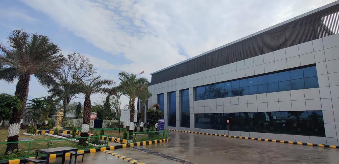 Naxpar laboratory and production campus